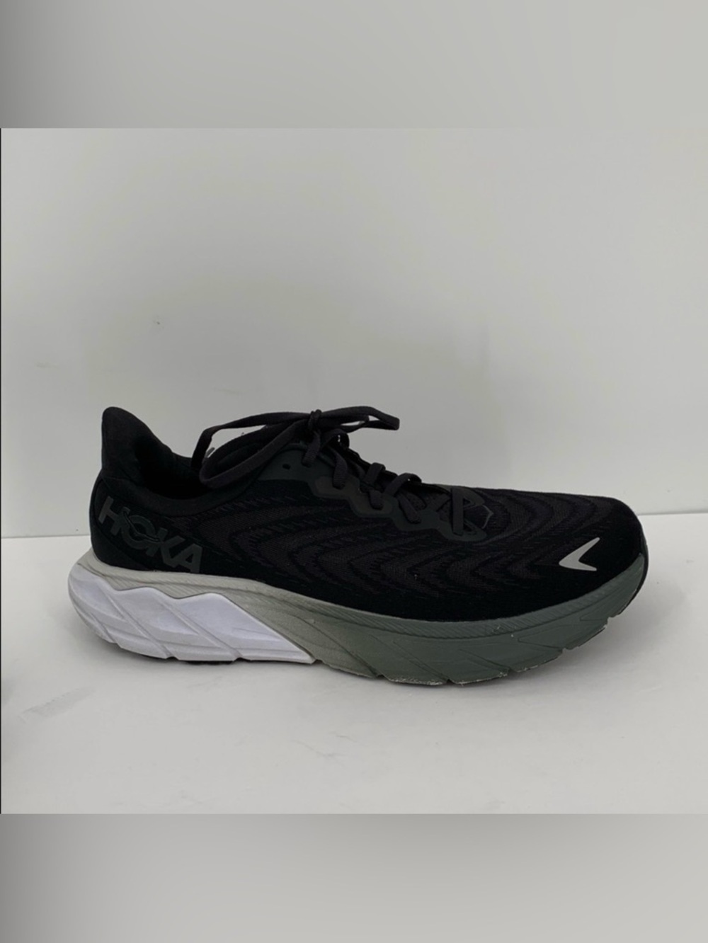 Hoka One One Arahi 6 running shoe sneaker black white mesh J-Frame men 11.5